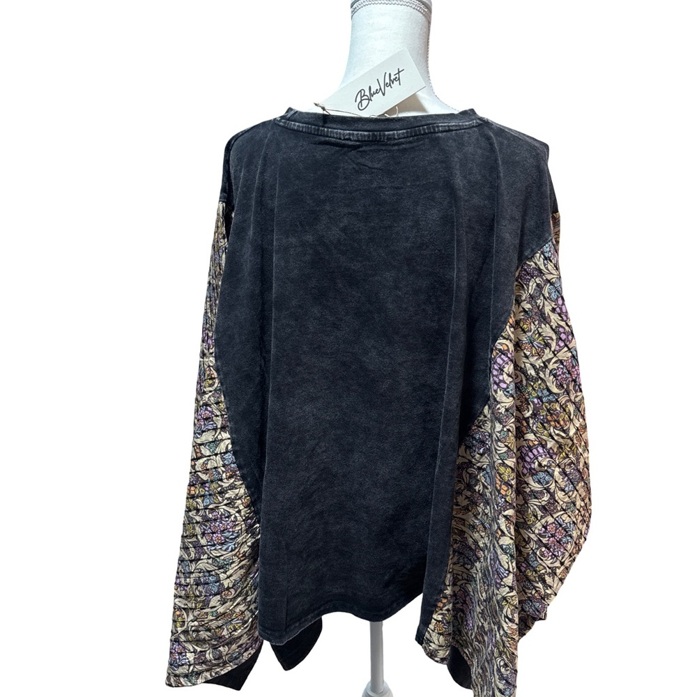 NWT Fleetwood Mac graphic T with Kantha sleeves from BlueVelvet. Stunning!!! - Picture 5 of 6
